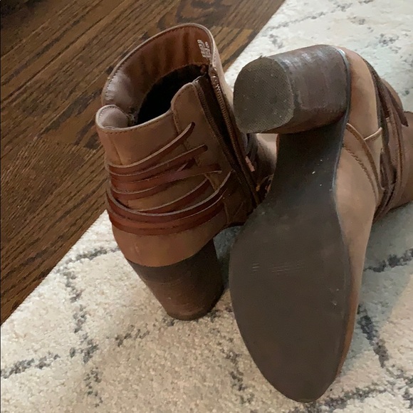 Ankle booties size 6 - Picture 4 of 4